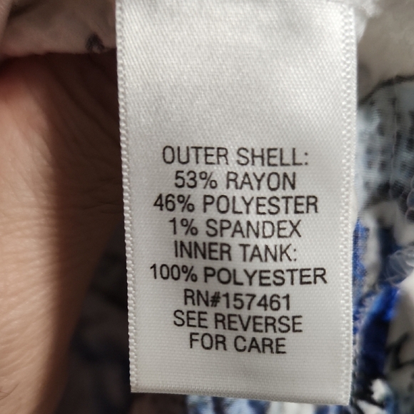 Croft & Barrow Blue Floral Button Down Blouse - Picture 6 of 6